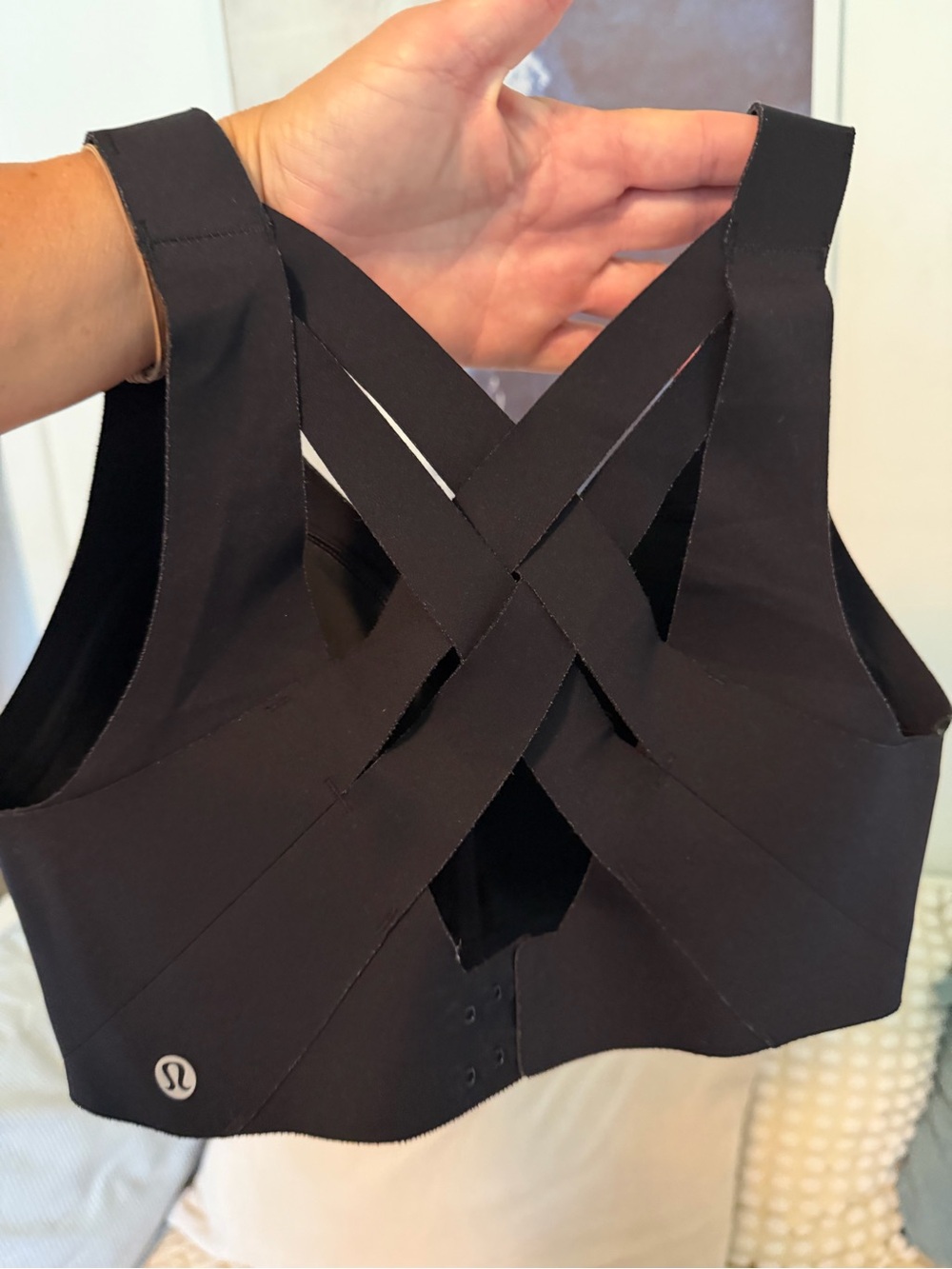 Lululemon - Picture 3 of 5